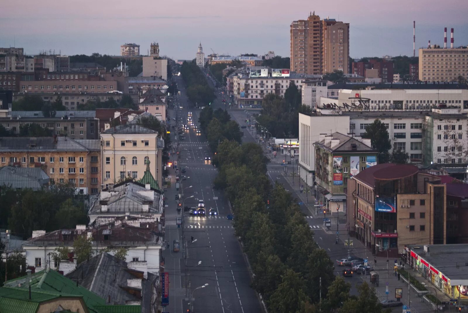 Комсомольский проспект Пермь. Улица Комсомольский проспект Пермь. Комсомольский проспектпенмь. Пермь Комсомольский проспект сейчас.