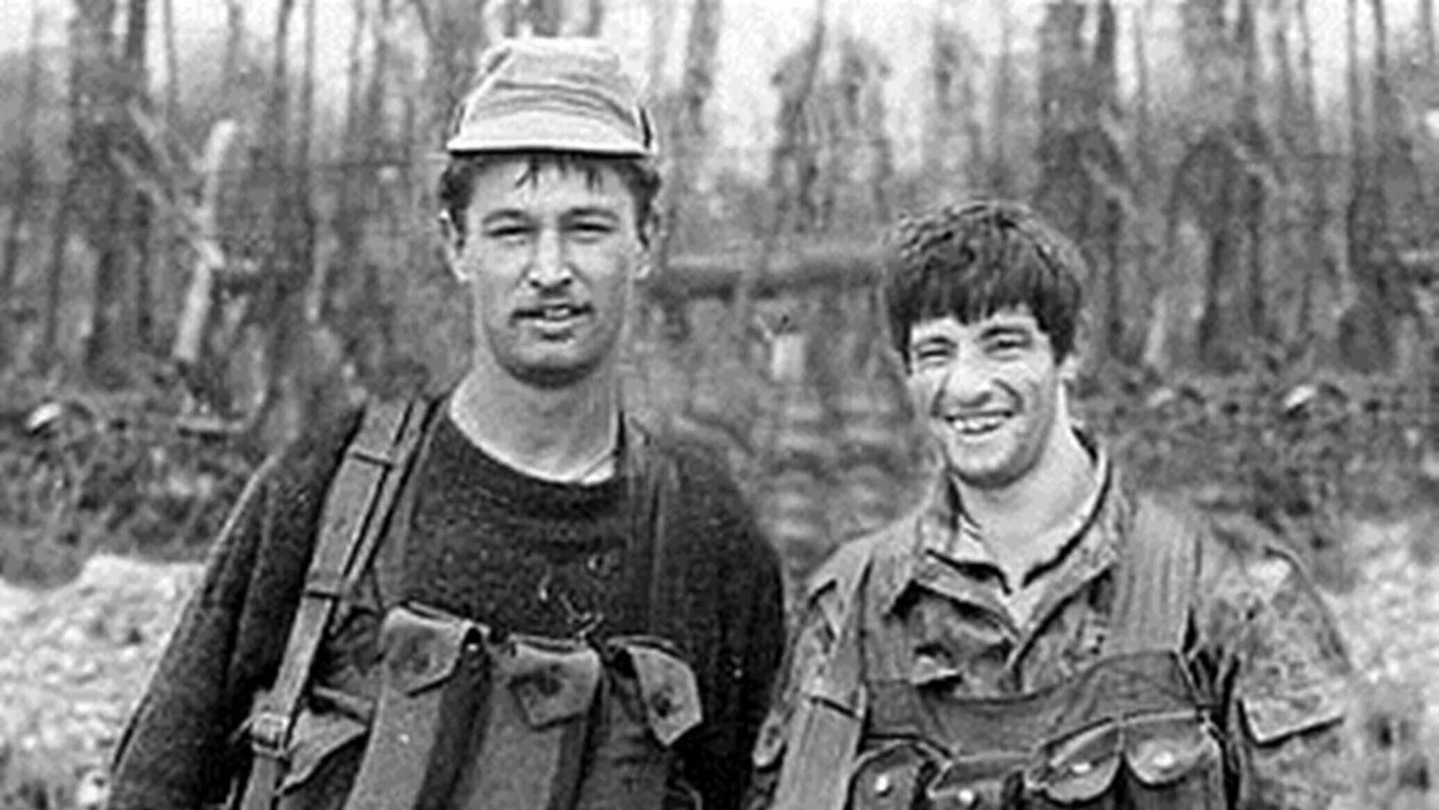 Герой абхазии. Гена карданов в абхазии. герои абхазии 1992-1993. геннадий карданов абхазия. добровольцы в абхазии 1992.