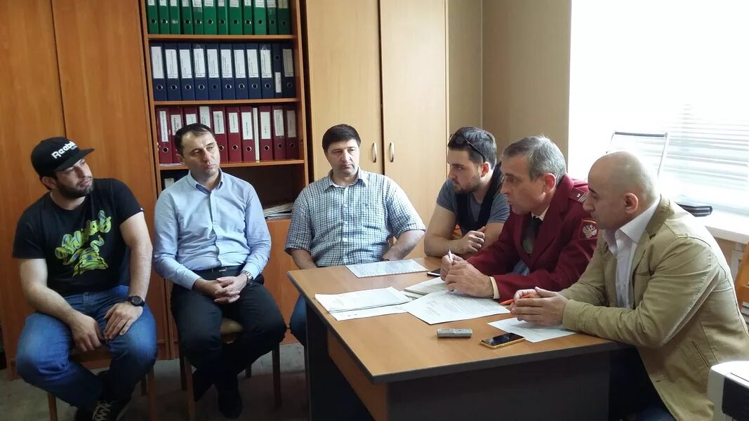 Фото 8 школы. Гаджиев избербаш. Гаджиев избербаш. Мвд дагестана левашинский район. Гаджимагомедов энгельс магомедович мвд ингушетии.