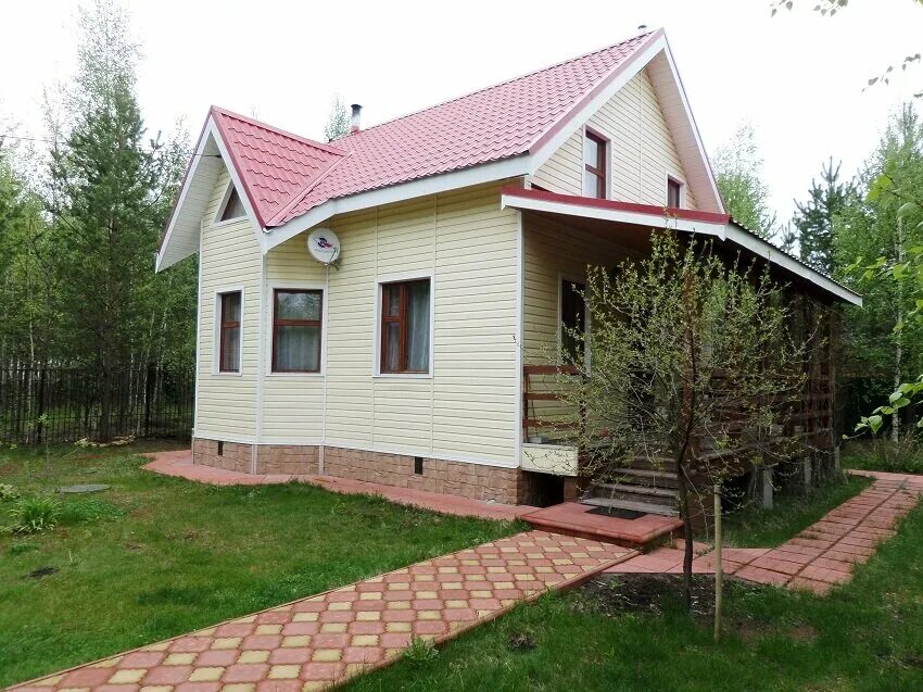 Дачи по киевскому шоссе. Недостроенный дом по киевскому шоссе. Коттеджи на киевском шоссе. Застройка коттеджей в калужской области. Недорогие дачи по киевскому направлению.