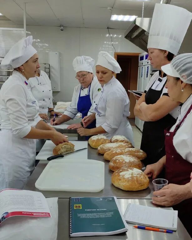 Торгово экономический техникум специальности. ЧЭТК профессии. Столовая НТТЭК Нижний Тагил. Экономико-Технологический колледж профессии. Чебоксарский экономико-Технологический колледж.