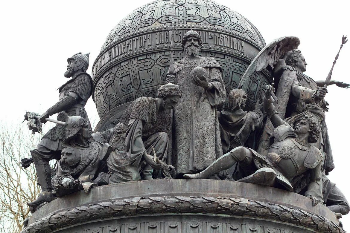 Какие памятники были созданы в xv. Памятник 1000 летию крещения Руси в Новгороде.