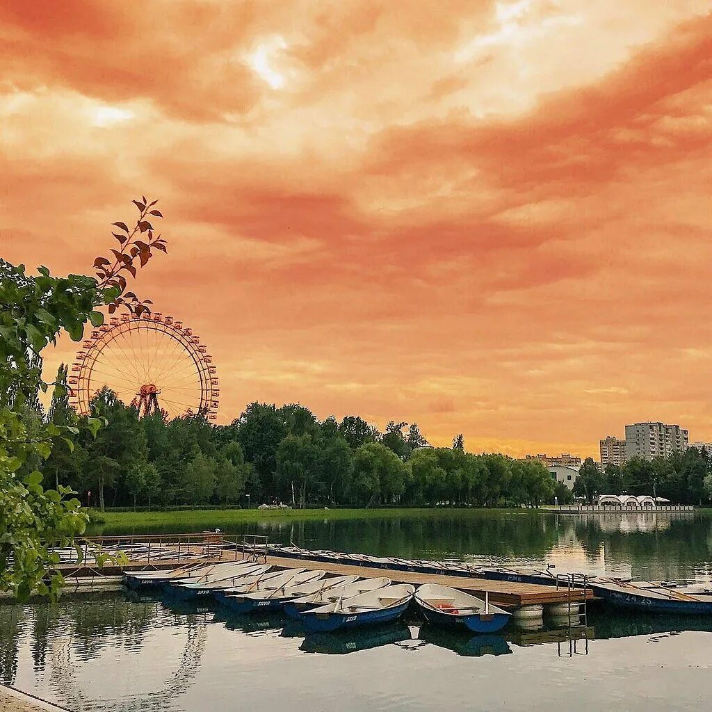 Места для прогулок в москве весной. Измайловский парк Москва. Парки Москвы Измайловский парк. Природно-исторический парк Измайлово. Измайловский лесопарк Москва.