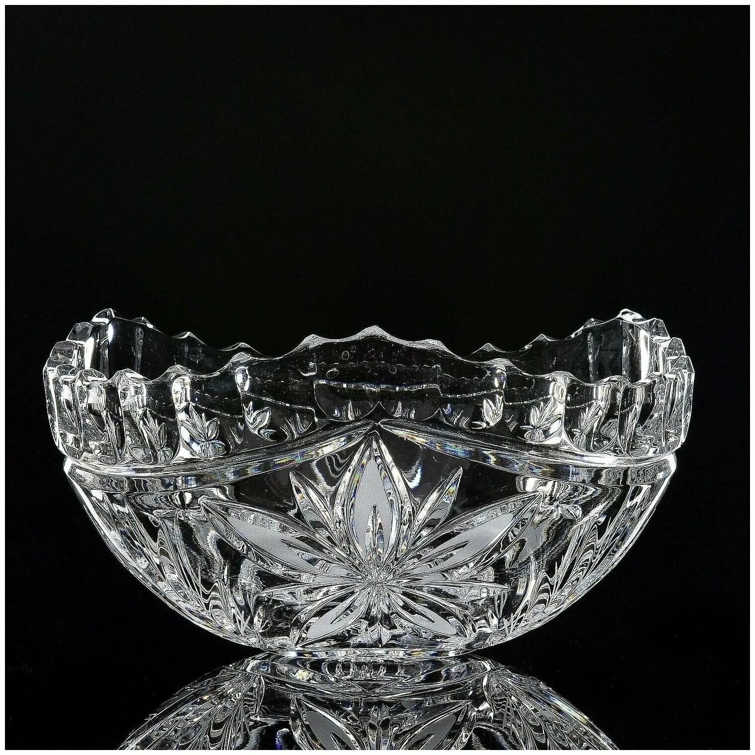 Советская посуда и хрусталь. Самый дорогой хрусталь ссср. Ваза хрусталь ссср. Сколько будет стоить хрусталь. Дорогой хрусталь ссср.