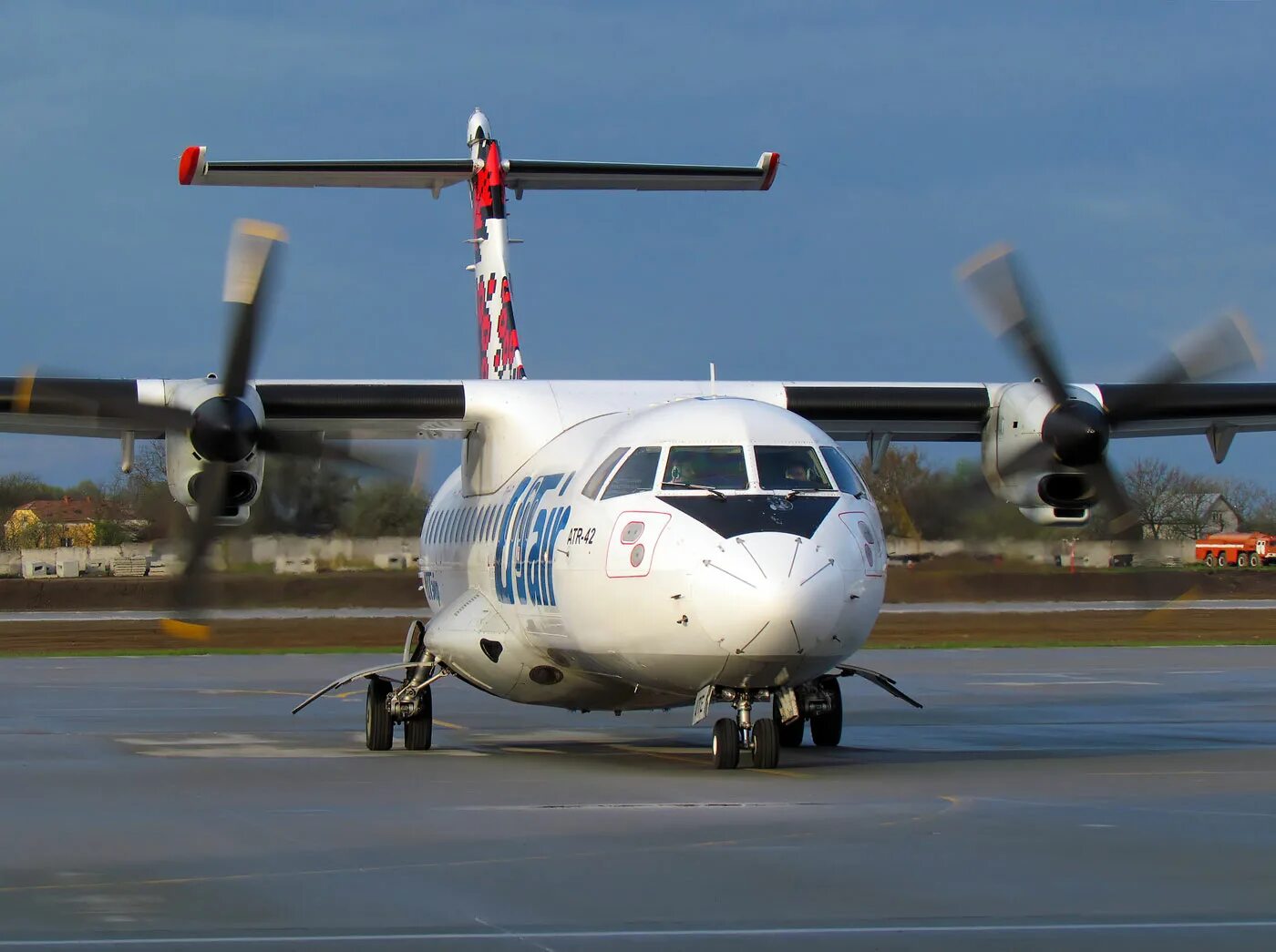 Атр 42. АТР 42 ЮТЭЙР. ATR 42-300. ATR 42 Cargo. ATR 42 самолет.