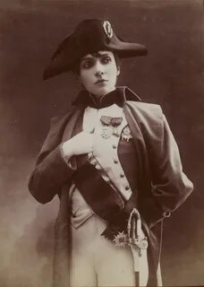 C c 1900