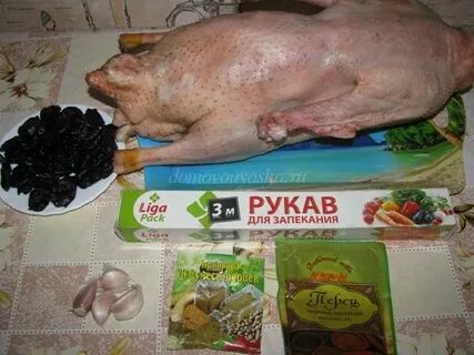 Сколько запекать гуся в рукаве