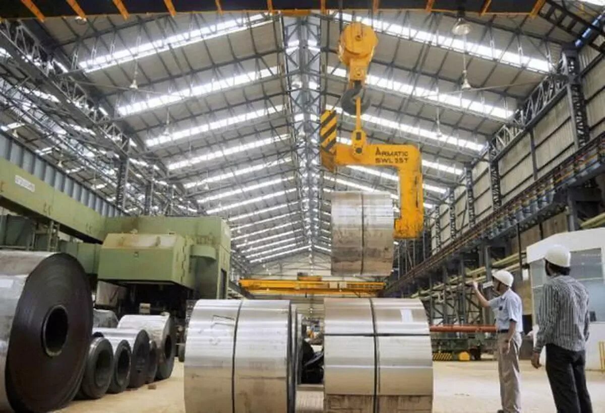 Завод автоваз производство. Производство электроники. India steel. Производство 2014. Цех металлообработки.