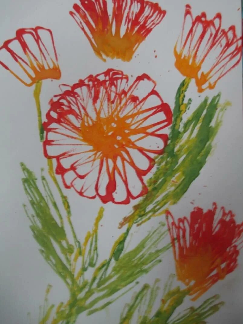 Техника рисования цветка детьми. Нетрадиционное рисование цветов. Нетрадиционные техники рисования цветы. Цветы в нетрадиционной технике рисования. Цветы внетрадиционнойьехнике.