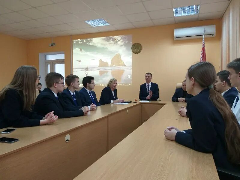 охрана труда рабочее совещание. символы охраны труда в организации. фото инспектора по охране труда и технике безопасности. защита труда гомель. фирма союз.