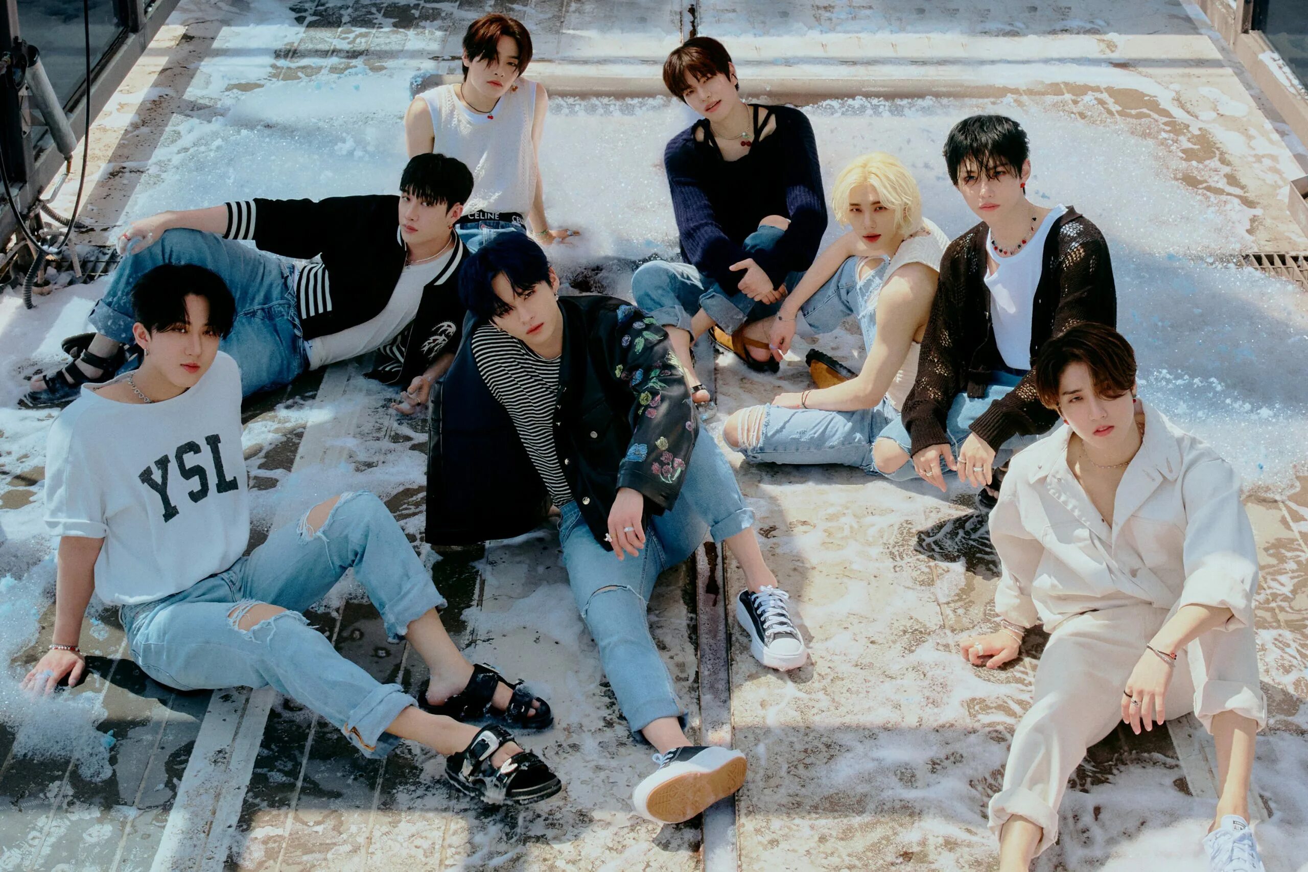 Тест кто из stray kids твой. Stray Kids Maxident. Группа Stray Kids Максидент. Группа Stray Kids 2022 максиндэнт. K-Pop группа Stray Kids.