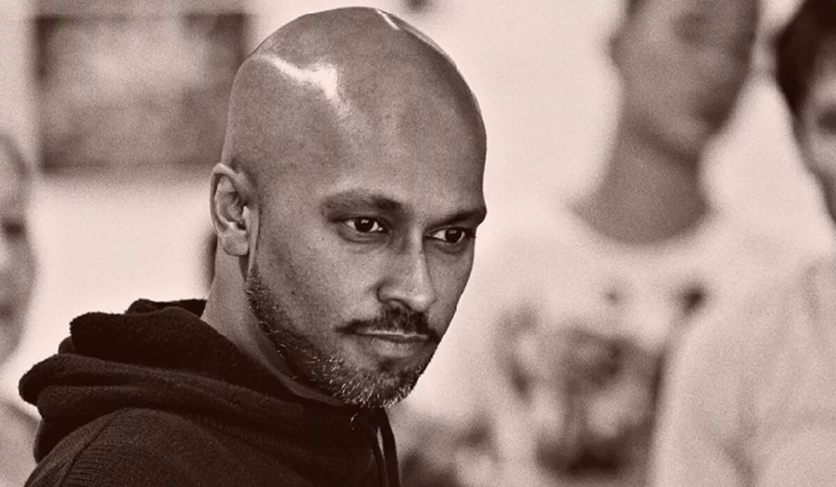 Акрам хан. Akram khan. акрам хан хореограф. акрам хан desh. акрам айлисли. фотография.