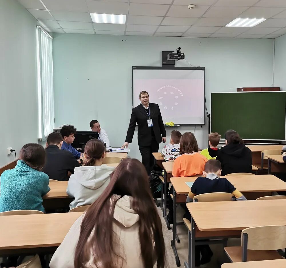 Академия машиностроения котина отзывы. Академия машиностроения им котина. Я. Титульный лист академия машиностроения имени котина. Академия машиностроения имени ж.