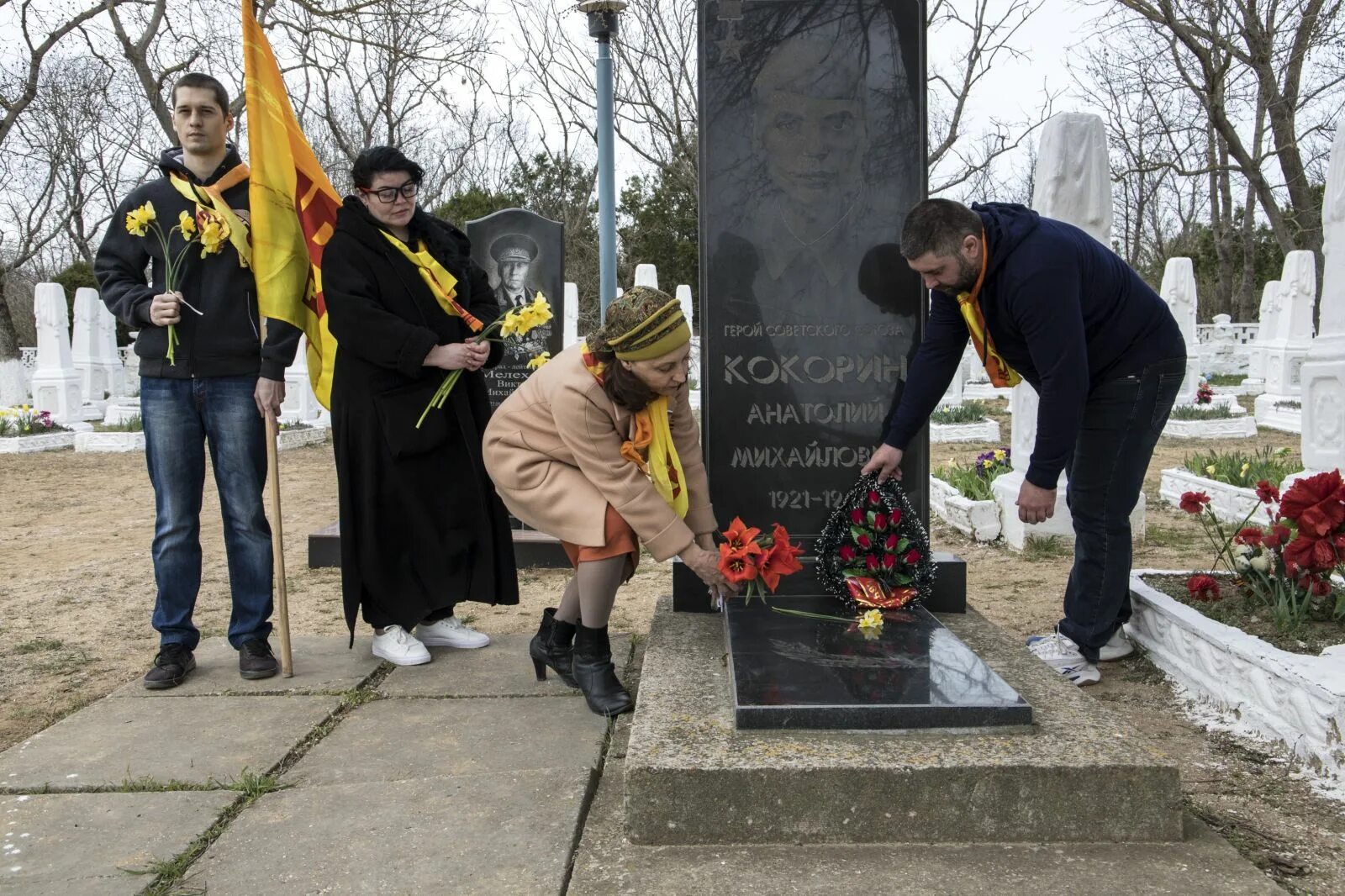 Освобождение симферополя от немецко фашистских. Керчь 11 апреля 1944. 11 Апреля 1944 освобождение Керчи. 11 Апреля день освобождения Керчи. Освобождение Симферополя 13 апреля.