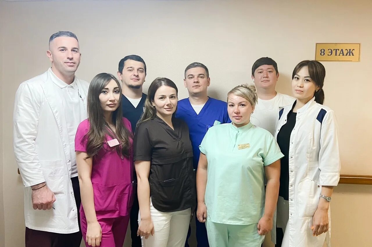 Сотрудники больницы 2. Сотрудники больницы 2