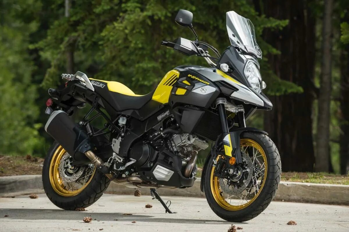 V strom купить. Suzuki v-Strom 1000 XT. Suzuki v-Strom 1000 ABS (dl1000a). Suzuki dl1000 v-Strom XT. Suzuki DL 1000 V-Strom 2018.