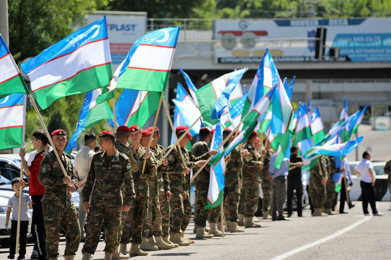 Вооруженных сил Узбекистана. День Вооруженных сил Узбекистана. День флага Узбекистана. Военный флаг Узбекистана.
