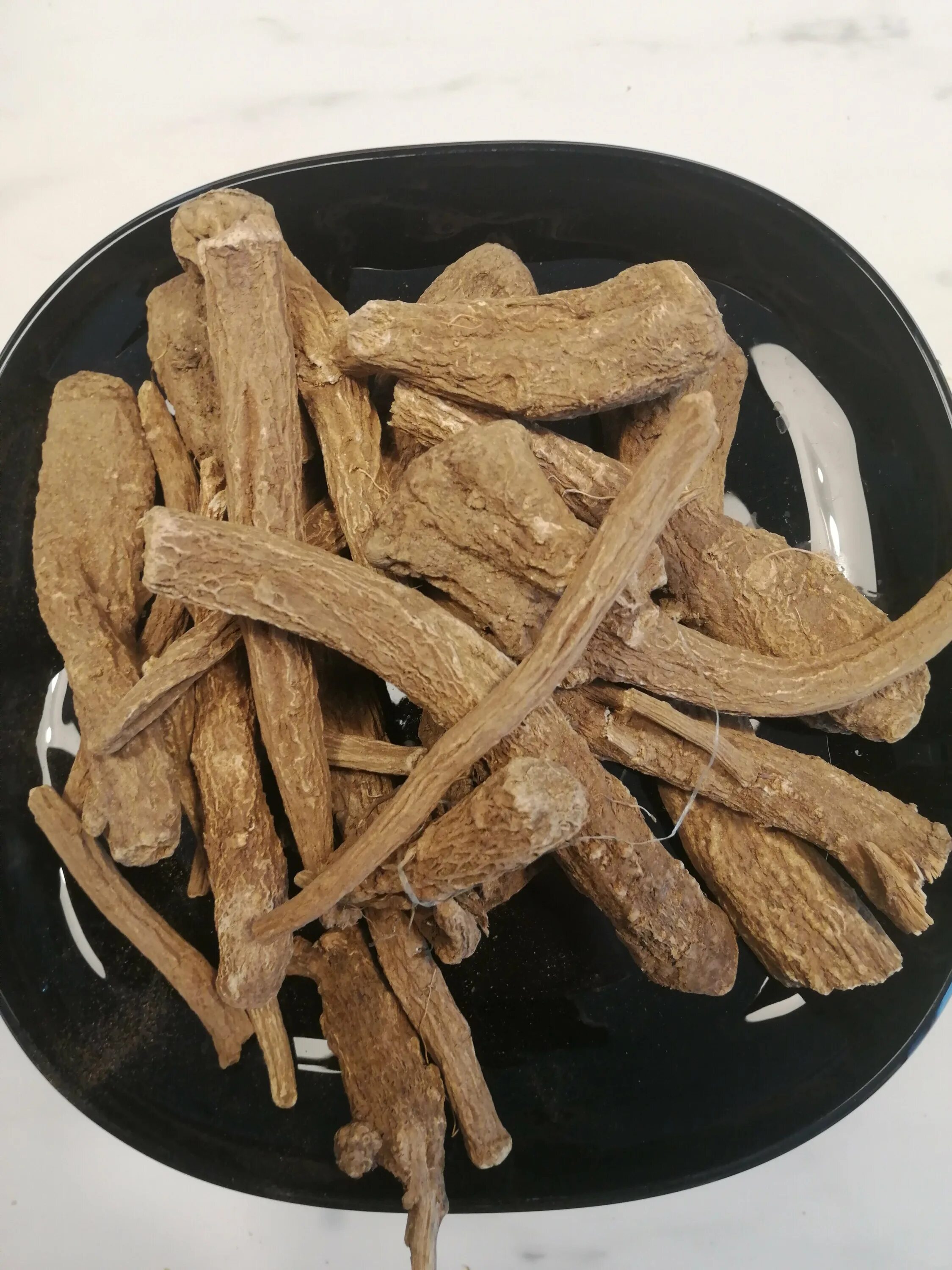 корень аль къуст аль хинди. костус кыст аль хинди. кыст хинди фото. кыст хинди в капсулах. кыст хинди фото.