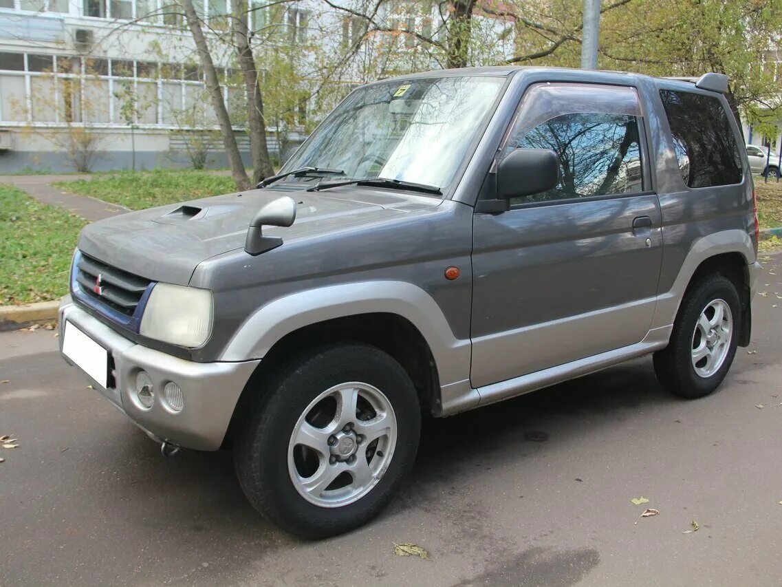 Mitsubishi pajero 2000. Mitsubishi Pajero Mini 2. Mitsubishi Pajero Mini 2001. Mitsubishi Pajero Mini 0.7 at, 2005,. Мицубиси Паджеро 2000.