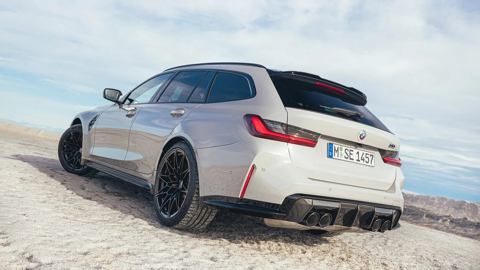 Рендер BMW M3 Touring 2023 года BMW Band