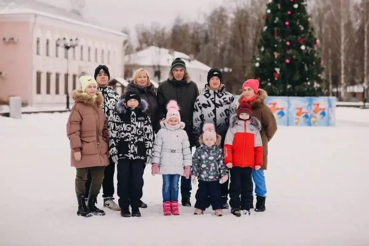 Егорка Старая Русса. Семья года 2023. Встреча с семьями участников сво Владимирская область. Фотографии семьи участников сво.