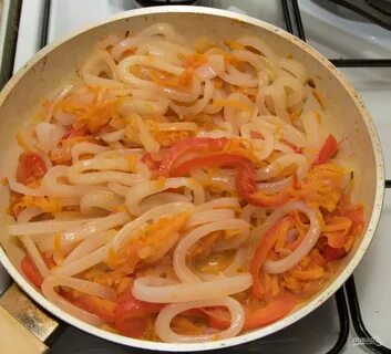 Кальмар с овощами