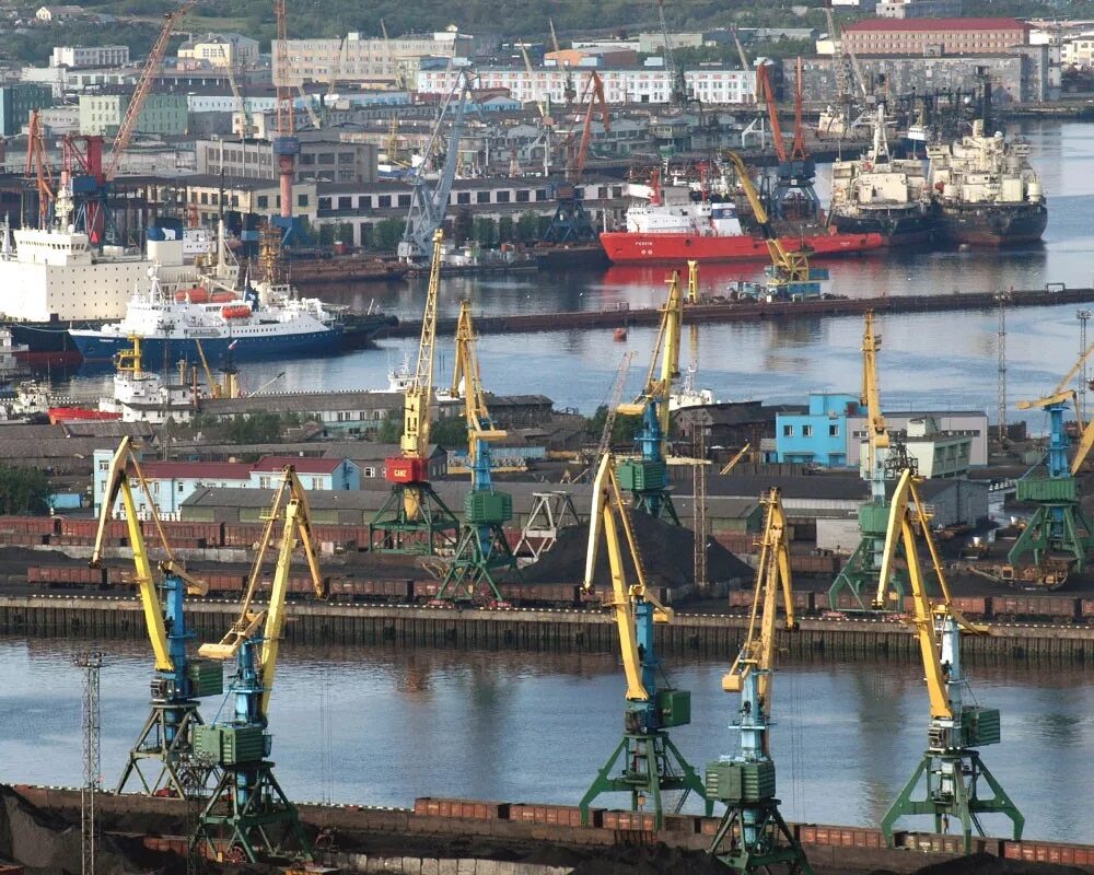 Порт мурманск сайт. Мурманск порт. Мурманский торговый порт. Мурманский морской порт. Грузовой порт Мурманск.