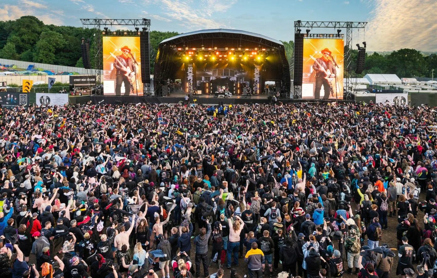 Рок фест норильск. Рок фестиваль в липецке. Rock n road фестиваль 2024. Московский рок фестиваль 2024. Рок фестиваль в казани в 2000-х.