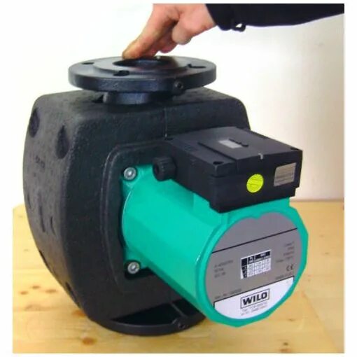 Насос wilo top-s 80/15 dm pn10. Wilo top s40/10 плата управления. Насос wilo top-s 65/15 dm pn6/10. Сдвоенный циркуляционный насос wilo. Насос top s 65 15.