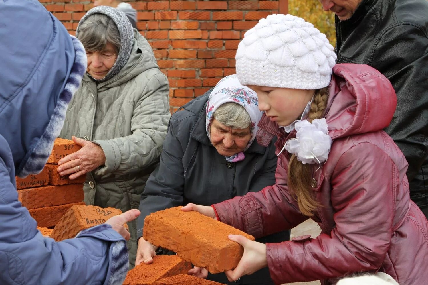 Мари турек. Приход Петра и Павла в Мари-Туреке. Кирпичные глины в Мари-Туреке. Типография в Мари Туреке. Барахолка в Мари-Туреке.