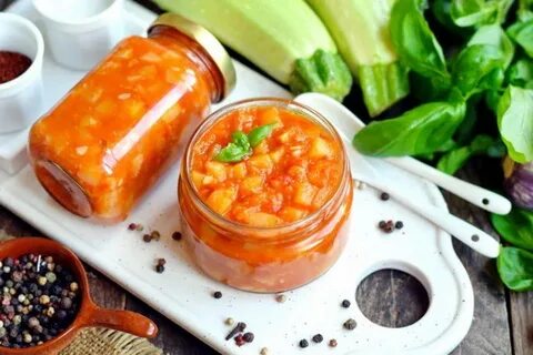 Кабачок морковь лук томатная паста