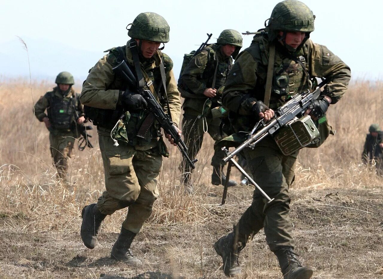 как сделать пехоту. современная армия. морская пехота чф россии. военная форма армии великобритании. солдатики на боевых машинах пехоты.