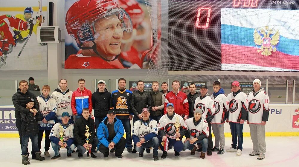 нфт чайковский. ночная хоккейная лига пермь команды. егор князев хоккей чебоксары - юниор. лед хоккей. ночная лига хоккей.