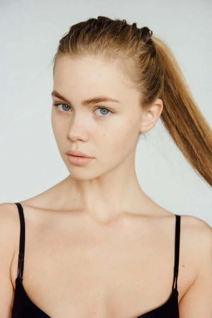 Polina Smirnova - Beauty Illustration