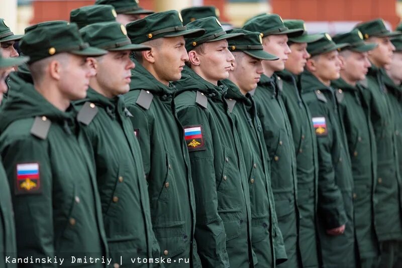 Почему срочники в курске. Форма срочников. призывник. призывники срочники 2025. возраст призыва рядового.