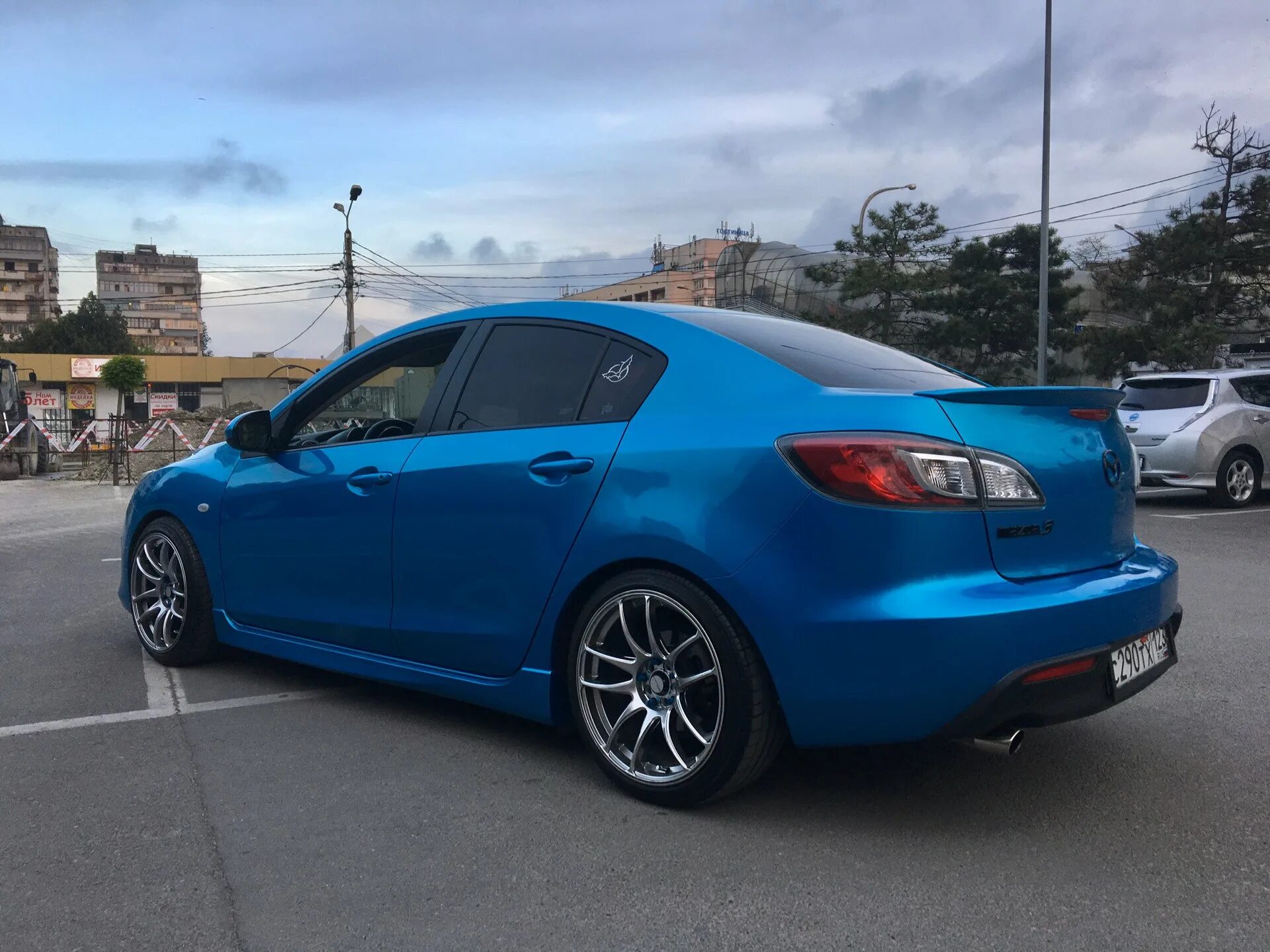 Mazda 3 BL диски r18. Mazda 3 r18. Mazda 3 BL r17. Mazda 3 BL на 17 дисках.