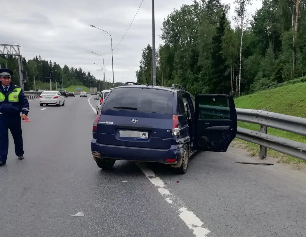 Подслушано в сортавала происшествия. Hyundai Matrix синий ДТП. Матрикс Сортавала.