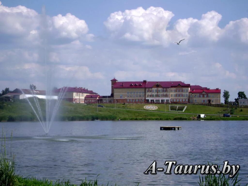 Озеро Кагальное в городе глубокое.