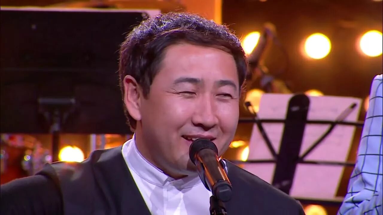 Ғаділбек жанай. Калилаев жанай. Олжас джагпаров фото. Казахские песни. Ғаділбек жанай.