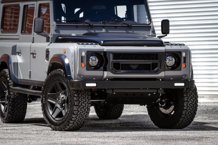 Как получить defender. Дефендер d110. defender d110 1987. ленд ровер дефендер 110 тюнинг. rover bespoke дефендер.