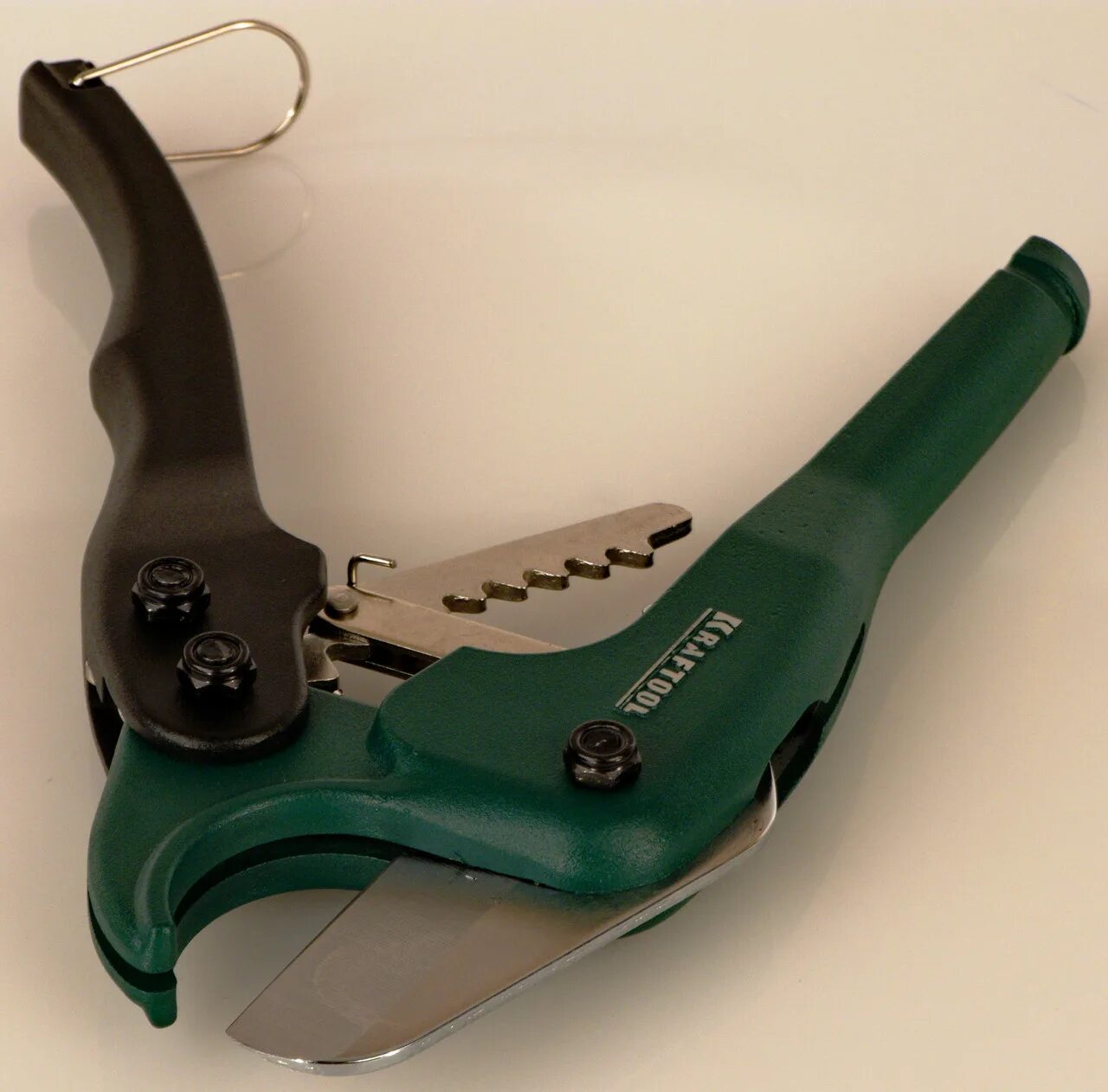 Труборез зубр эксперт 23705-42. Труборез kraftool 3-32мм 23383. Труборез lenox для медных труб труб 3-16мм. Труборезы для медных труб зубр. Ножницы для металлопластиковых труб тim 16-42 мм.