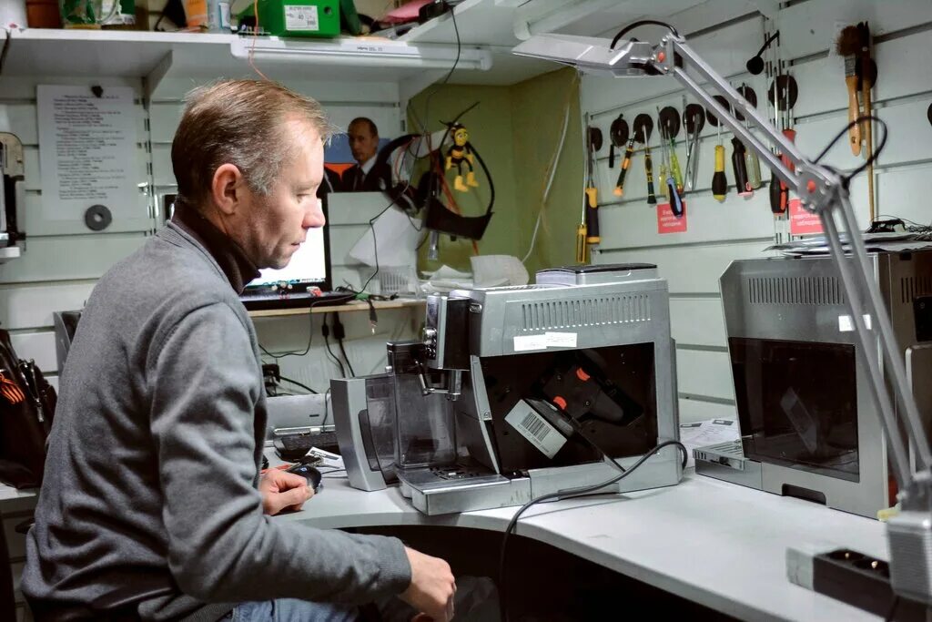 израиль. тк морской морская наб 35. юмедиа ремонт техники. юмедиа на ленинском 72. мастерская для электроники в пушкино.