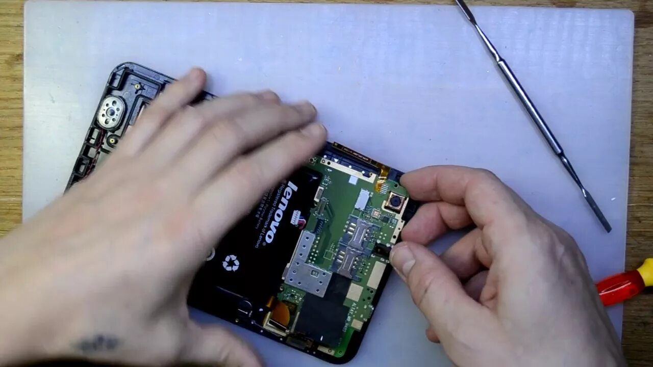 Как заменить аккумулятор на планшете леново Ремонт планшетов смотреть онлайн все 2 видео от Ремонт планшетов в хорошем кач