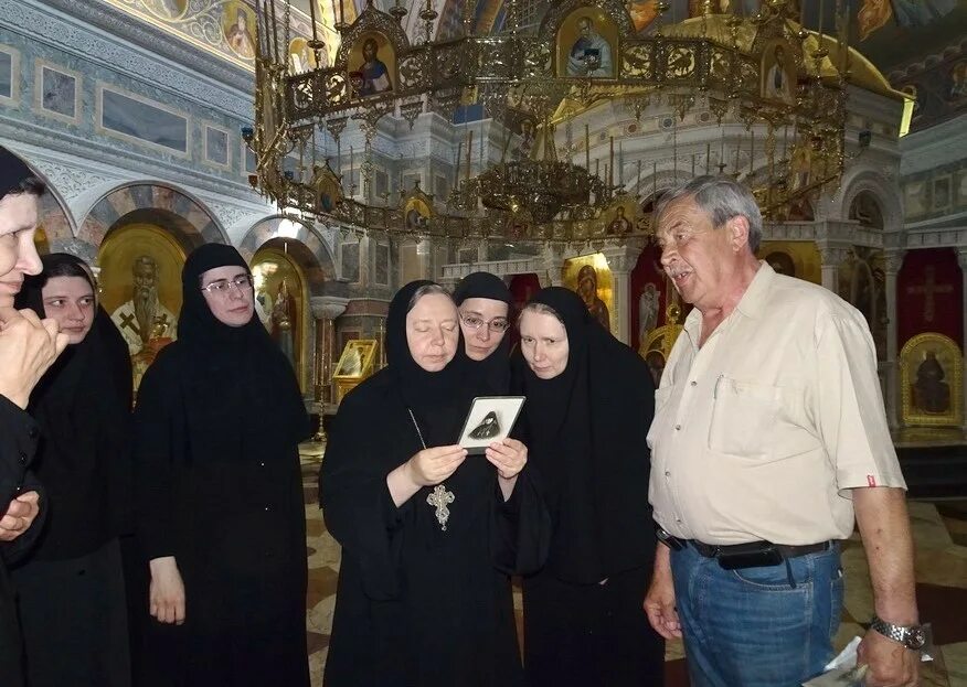 Брат матушка. Братья ткачевы матери картина. Мать джохара царнаева. Мать джохара царнаева. Брат матушка.