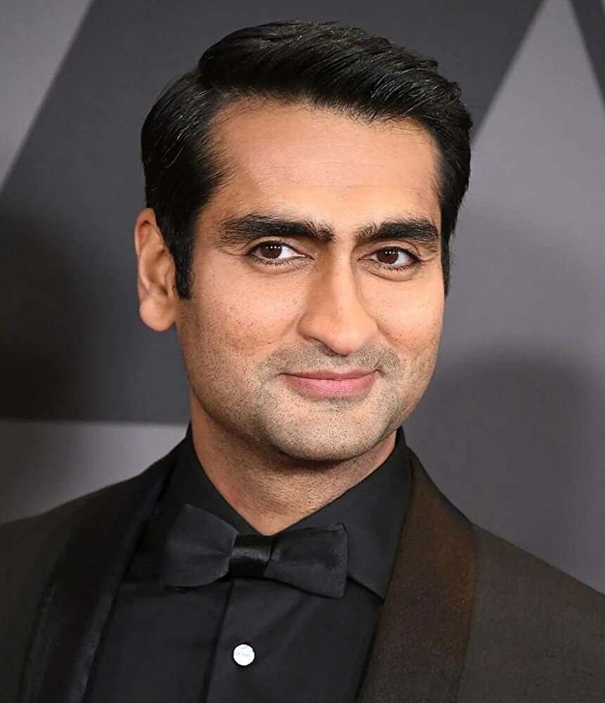 Кумэйл нанджиани торс. Кумэйл нанджиани 2022. Кумэйл нанджиани 2022. Кумэйл нанджиани кремниевая долина. Кумэйл нанджиани вечные.