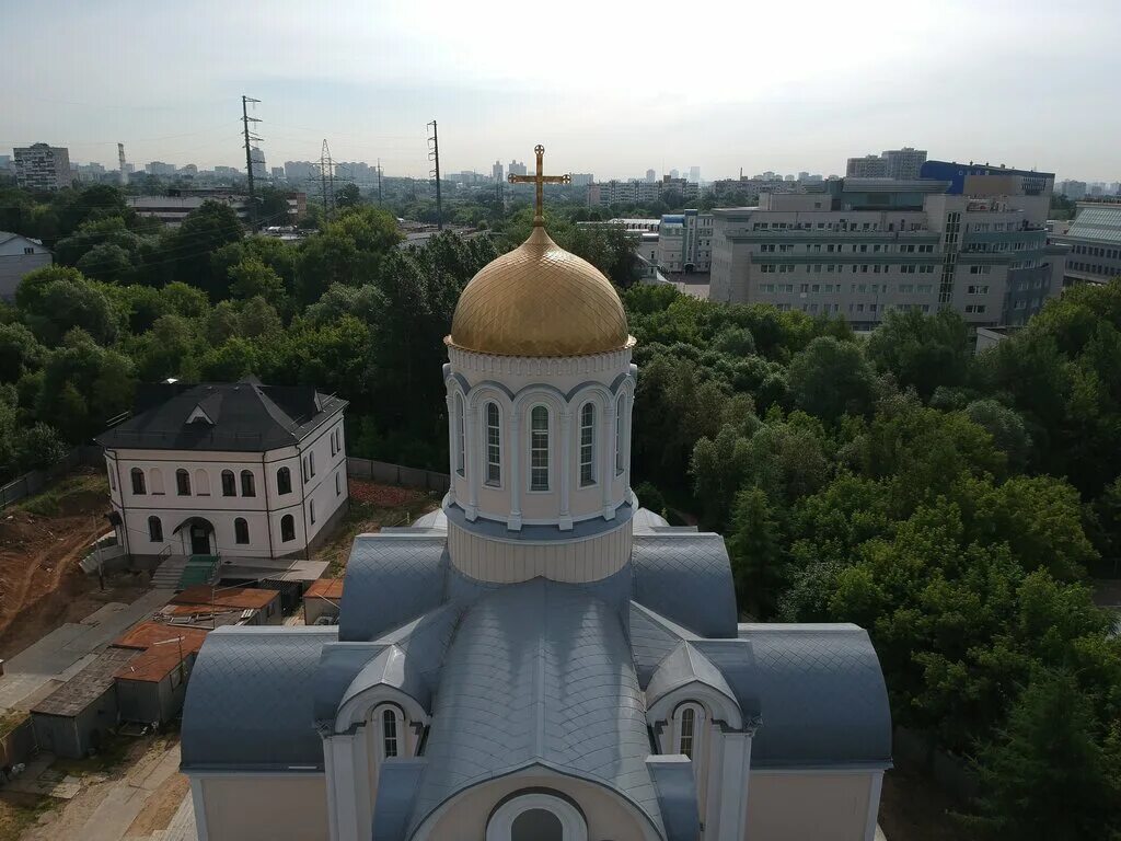 Храм святого владимира в тушино. Церковь Сергия Радонежского в Тушино. Храм на ул Василия Петушкова. Храм преподобного Сергия Радонежского в Тушине. Сергиевская Церковь Москва Тушино.