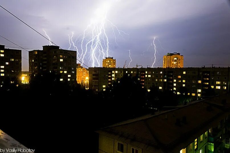 Гроза. Гроза в омске. Гроза в омске вчера. Гроза в омске. Неблагоприятные погодные явления.