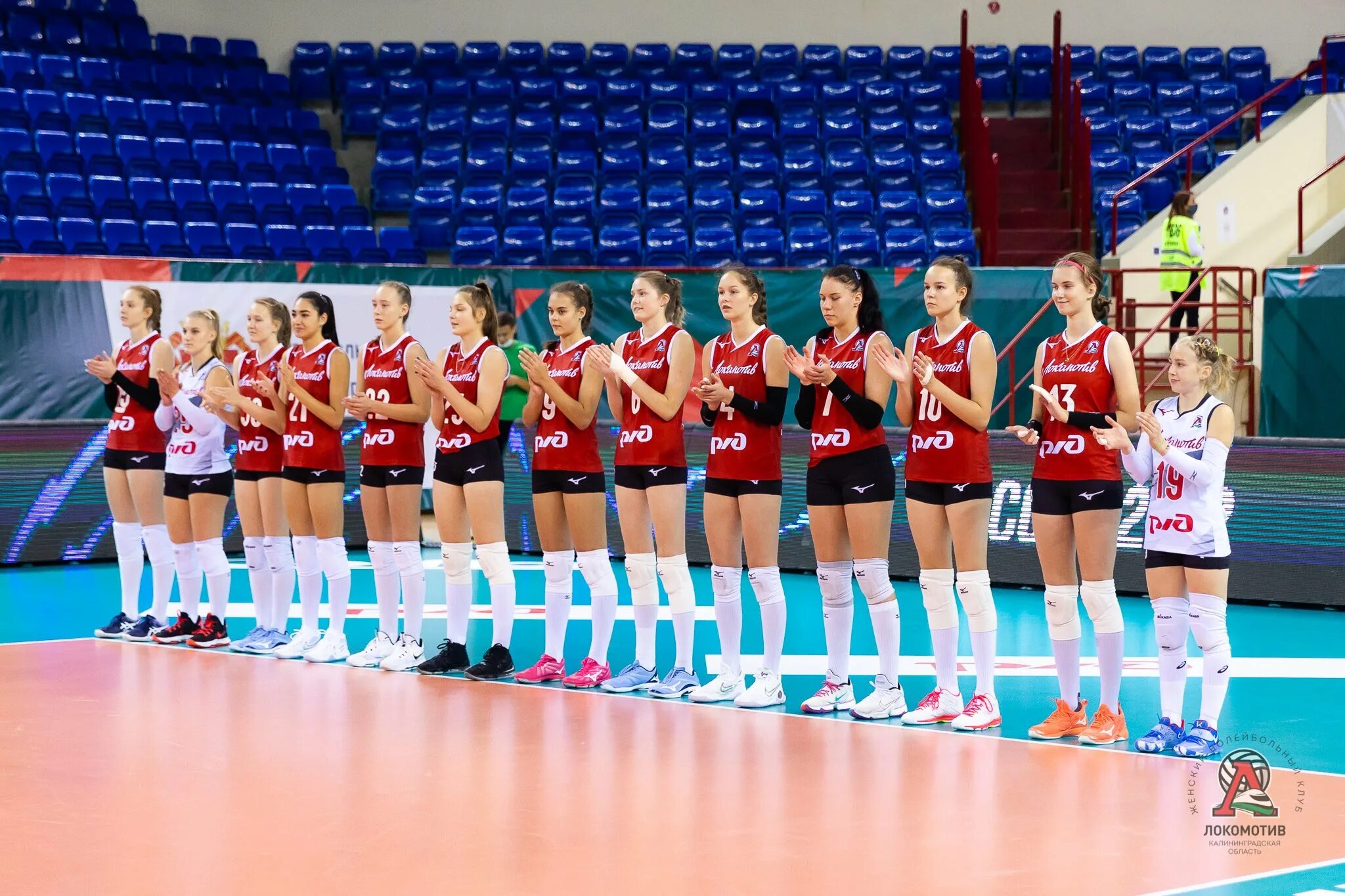 локомотив калининград состав команды
