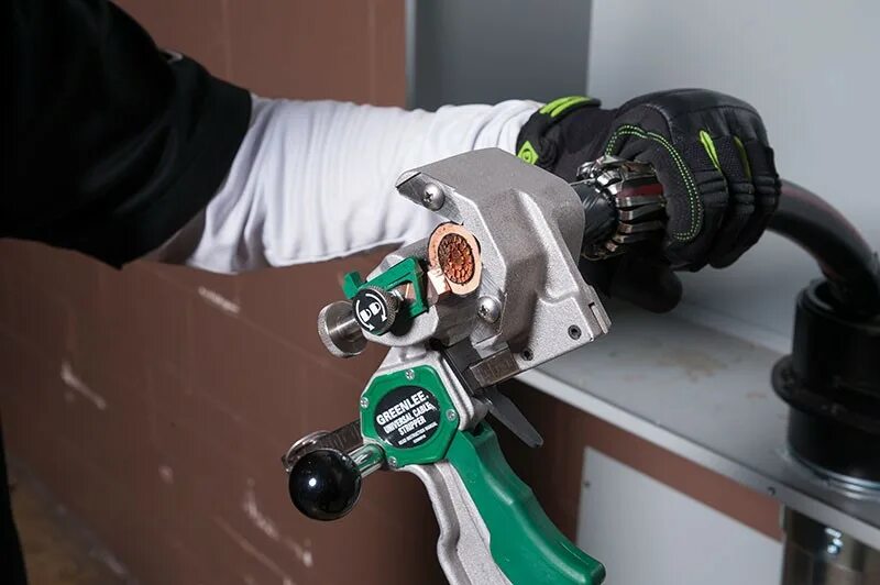 Стриппер Greenlee. Greenlee Universal Cable stripper. Greenlee--6001. Машинка для снятия изоляции сшитого полиэтилена.