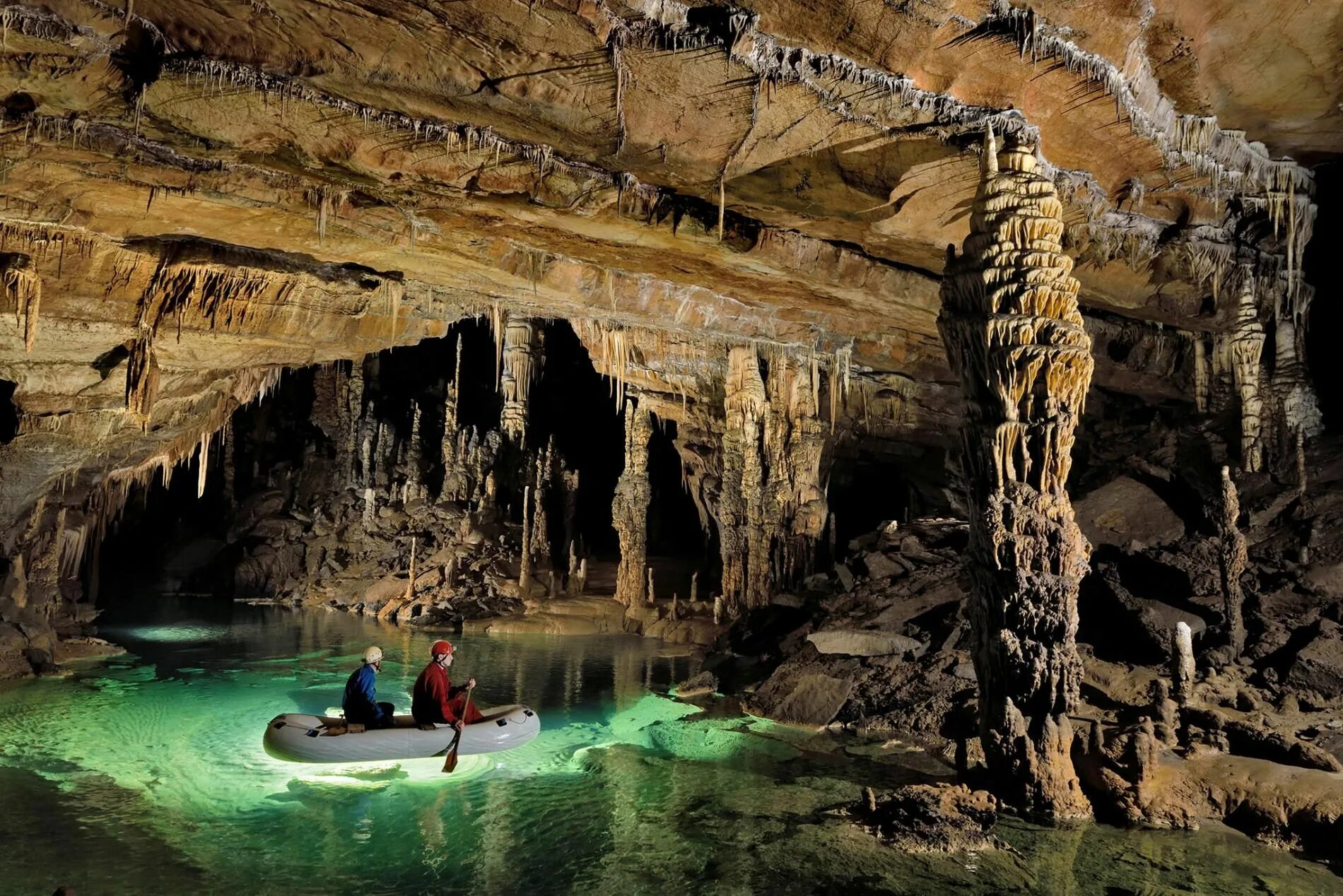 Caves adventures. Фонгня-Кебанг. Пещера Шондонг. Пещера Джейта Ливан. Сак- Актун. Подземная. Река. В. Мексике.